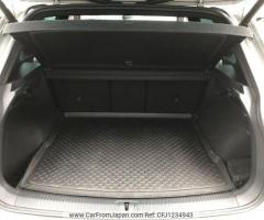 2019 Volkswagen Tiguan LDA-5NDFGF 4WD - 17