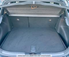 Toyota Corolla Sport 2019 ZWE211H 2WD - 12