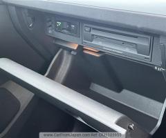 2019 Volkswagen Tiguan LDA-5NDFGF - 8