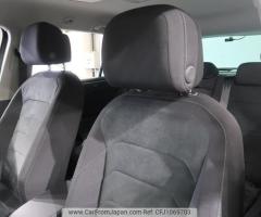 2019 Volkswagen Tiguan 5NDFGF 4WD - 8