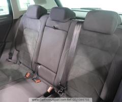 2019 Volkswagen Tiguan 5NDFGF 4WD - 9