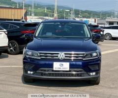 Volkswagen Tiguan 2019 LDA-5NDFGF 4WD - 5