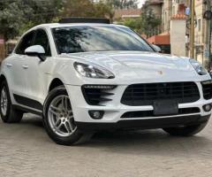Porsche Macan S - 2