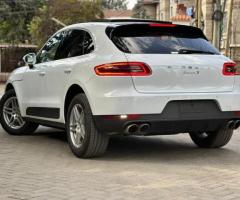 Porsche Macan S - 4