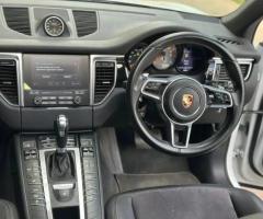 Porsche Macan S - 9
